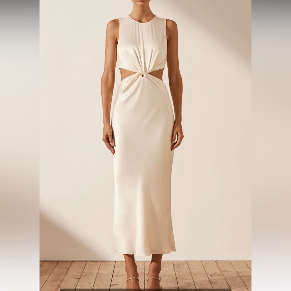 LA LUNE TWIST FRONT SLEEVELESS MIDI DRESS - CREAM